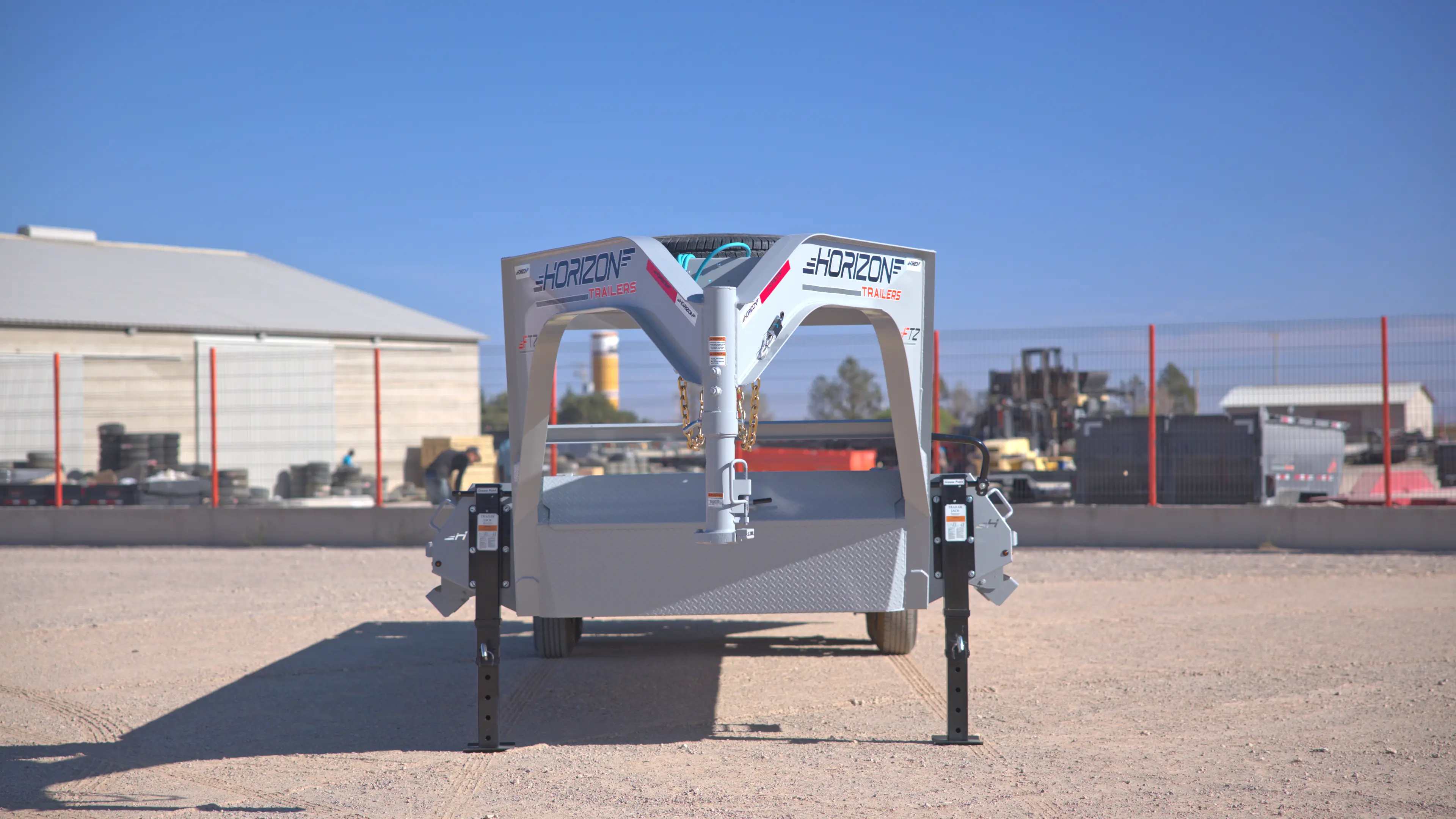 horizon trailers img